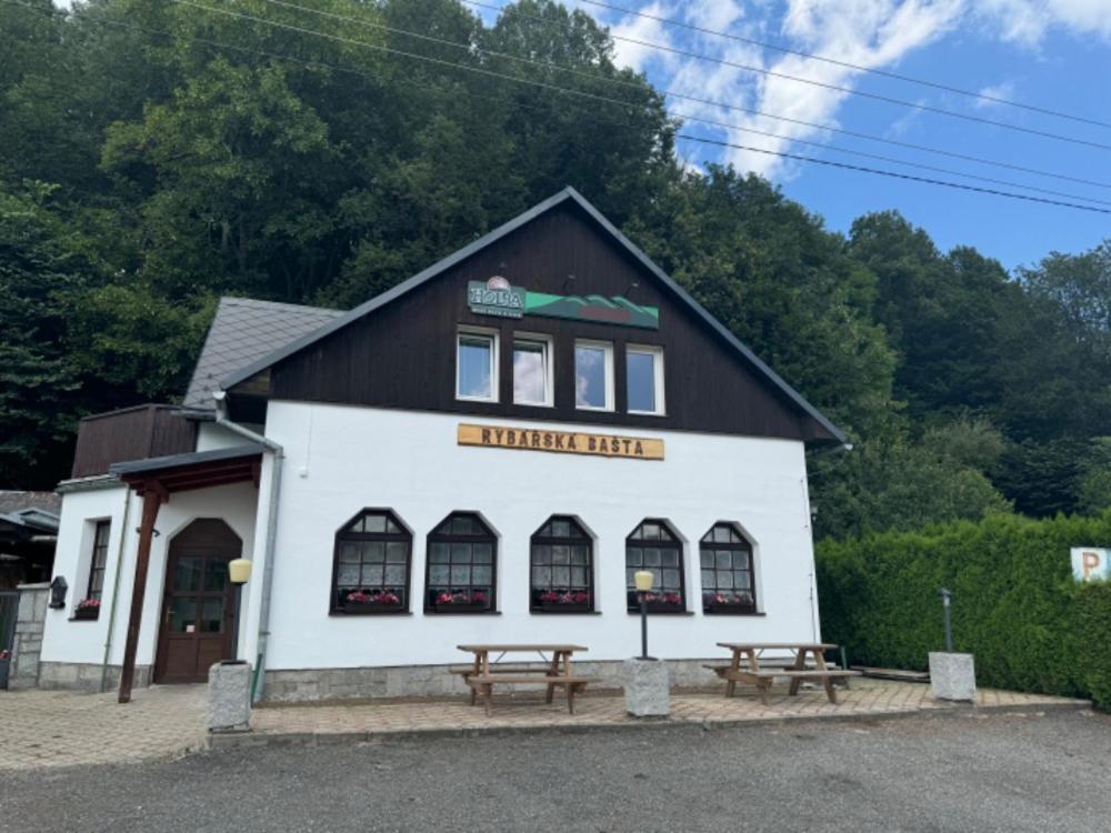Penzion A Rybarska Basta U Jesetera Jeseník Exterior foto